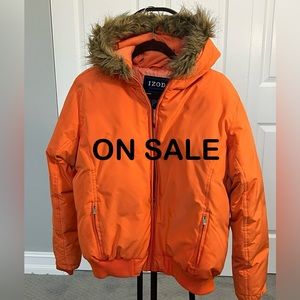 PRICE DROP! Gorgeous vibrant orange Izod down winter jacket with faux fur collar